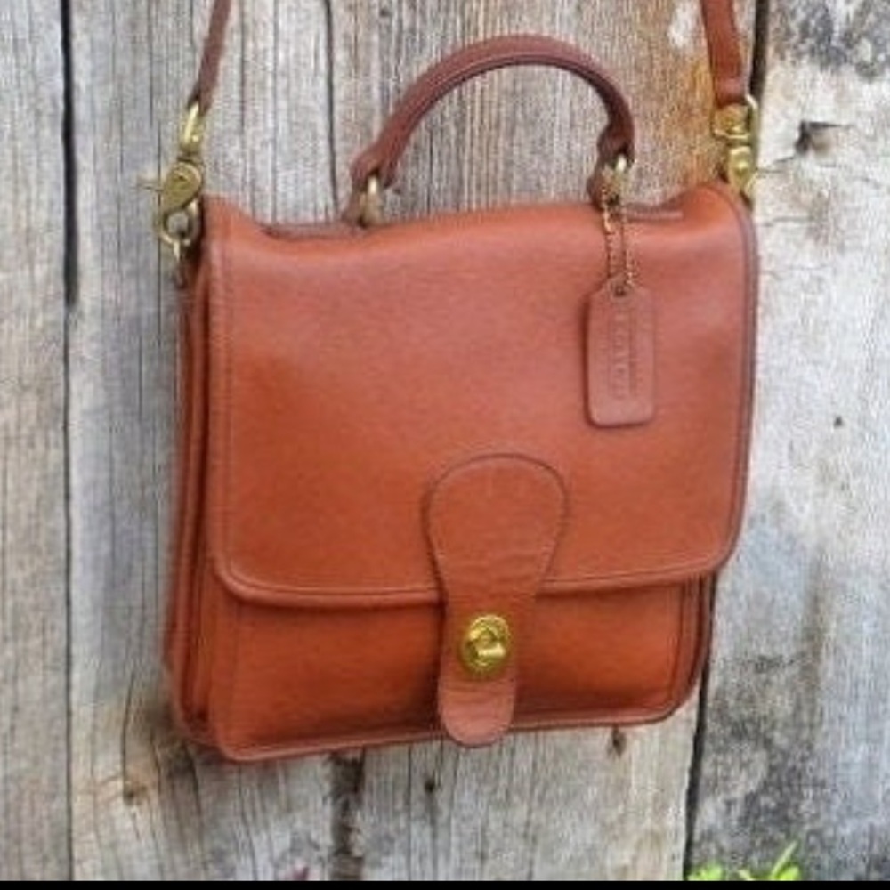 Classic Coach  Bag